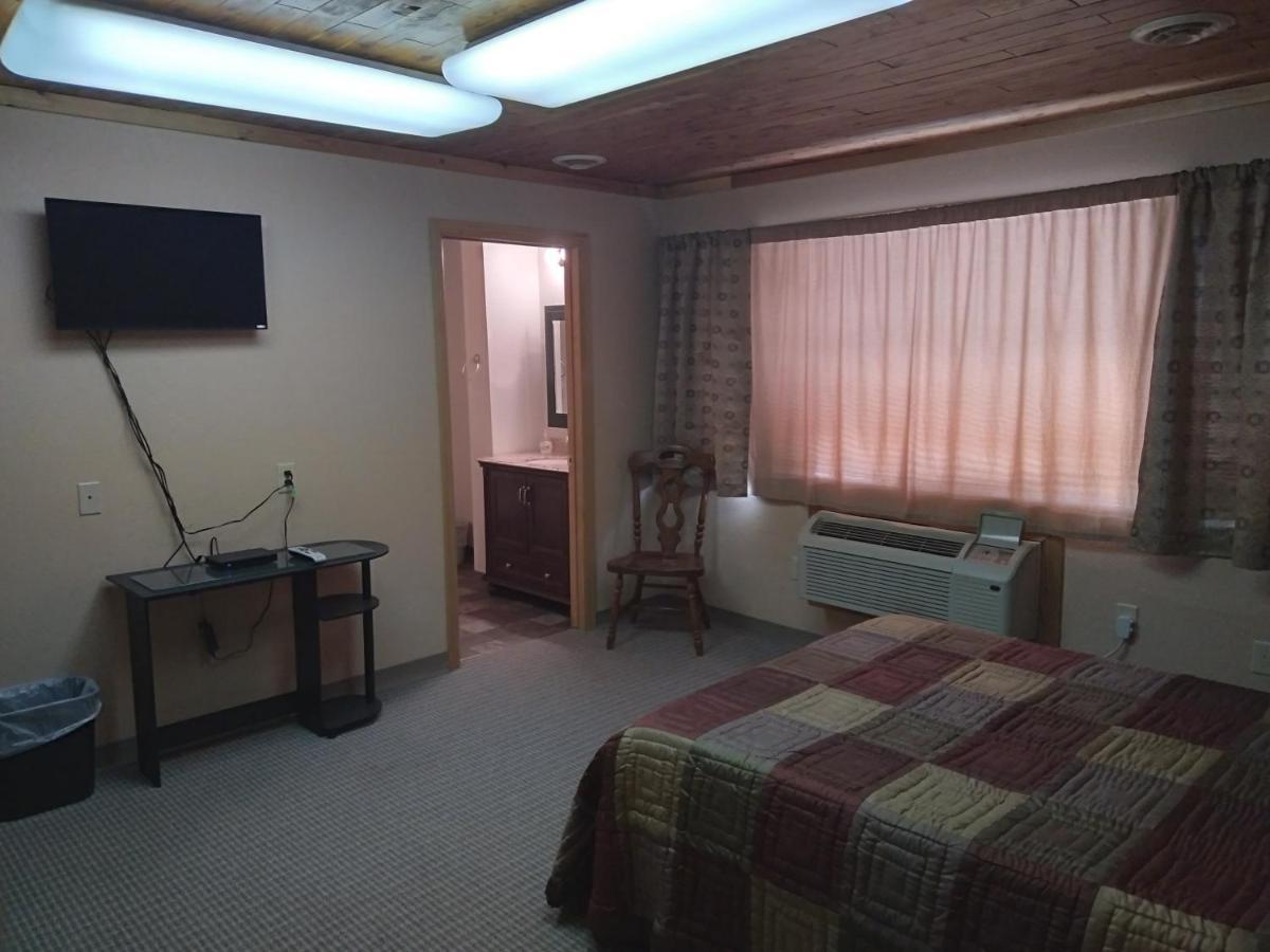 Comfort Zone Inn Rothsay 外观 照片